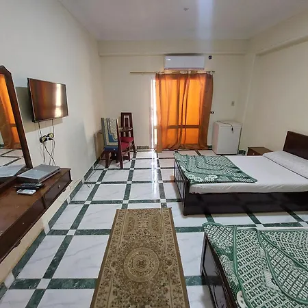 Delmon Hotel